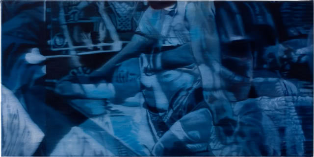Ein blau getöntes Bild mit überlagerten Motiven.